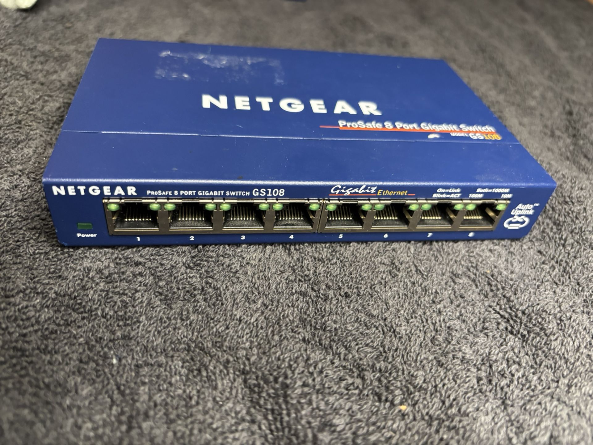 NETGEAR Pro Safe 8 Port Gigabit Switch