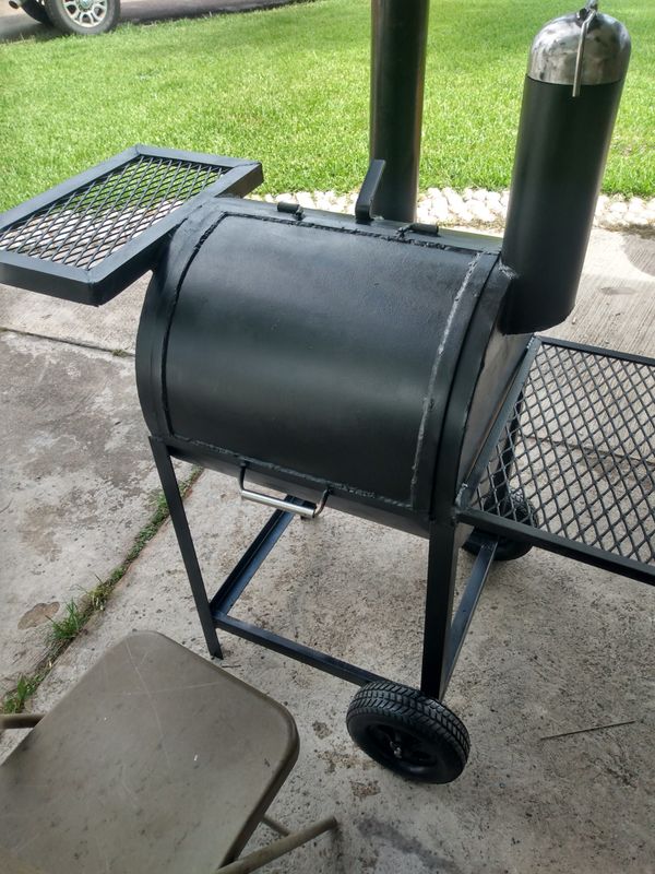Small bbq pit for Sale in Channelview, TX OfferUp