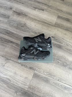 NEW BALANCE 9060 “TRIPLE BLACK” 