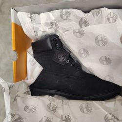 Black And Tan Timberland Premium Boots 🔥