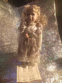  Alexandra Collectors Edition Porcelain Do