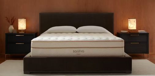 Saatva Classic 14.5" Hybrid King Size Mattress
