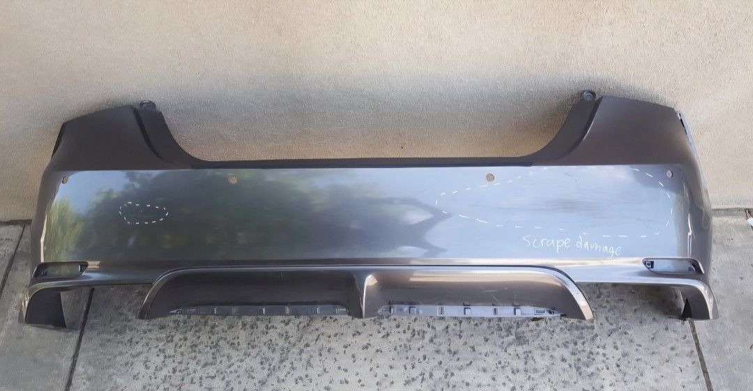 18 19 20 2018 2019 2020 TOYOTA
CAMRY SE XSE REAR BUMPER COVER OEM