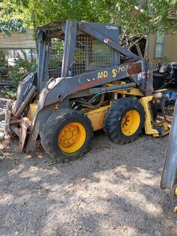 skid loader Locked Engine