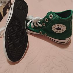 Green Converse Size 4 Boys $50