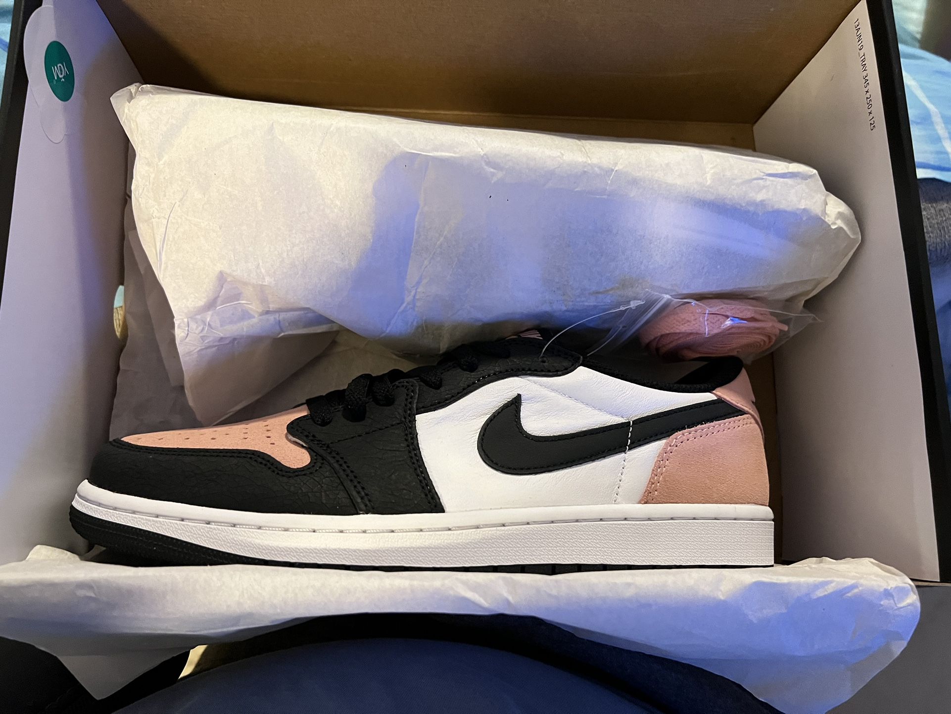 Jordan 1 Low OG Bleached Coral