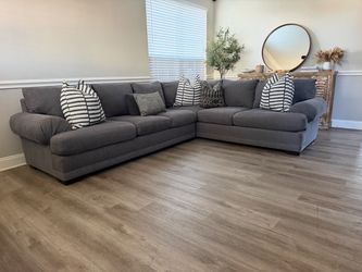 Beautiful gray 2pc sectional sofa set