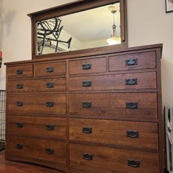 Villageois Mission Style Furniture Set
