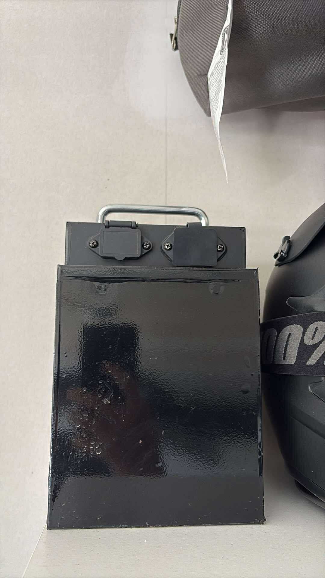 2 Tuttio 48v 21ah Batteries