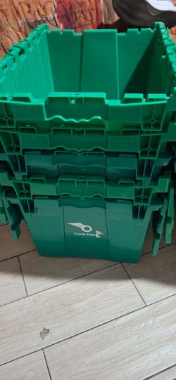 10 stackable storage bins 5 green and 5black ones