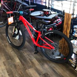 96091 Cannondale Trail 24” Red Frame W/ Disc Brakes & Front Shocks 570510