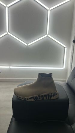 Rare balenciaga graffiti brown