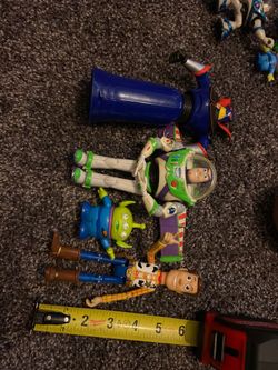 4 pc toy story collection 30$
