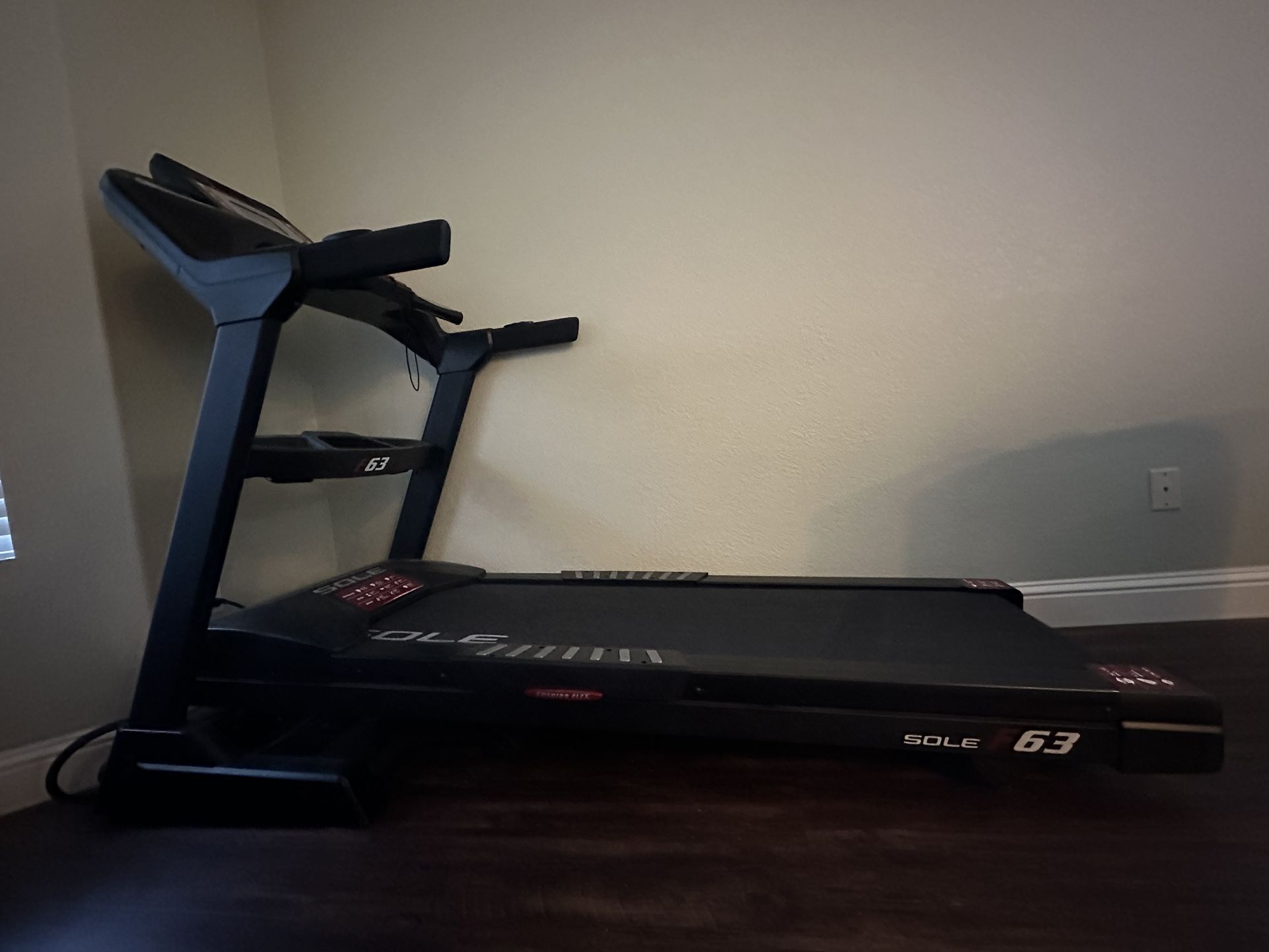 Sole F63 Treadmill (Used)