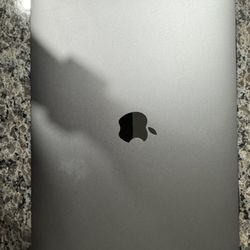 MacBook Pro 13”