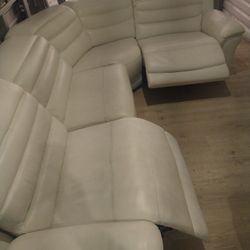 SECTIONAL GENUINE LEATHER RECLINER ELECTRIC WHITE COLOR.. DELIVERY SERVICE AVAILABLE 💥✅🚚