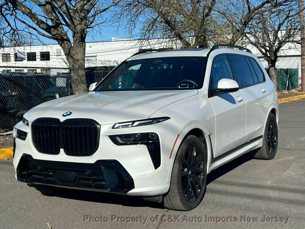 2025 BMW X7
