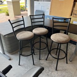 Bar Stools 