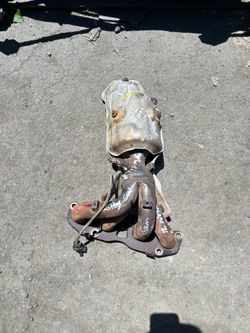 2007-2012 Nissan Altima 2.5 fwd exhaust manifold