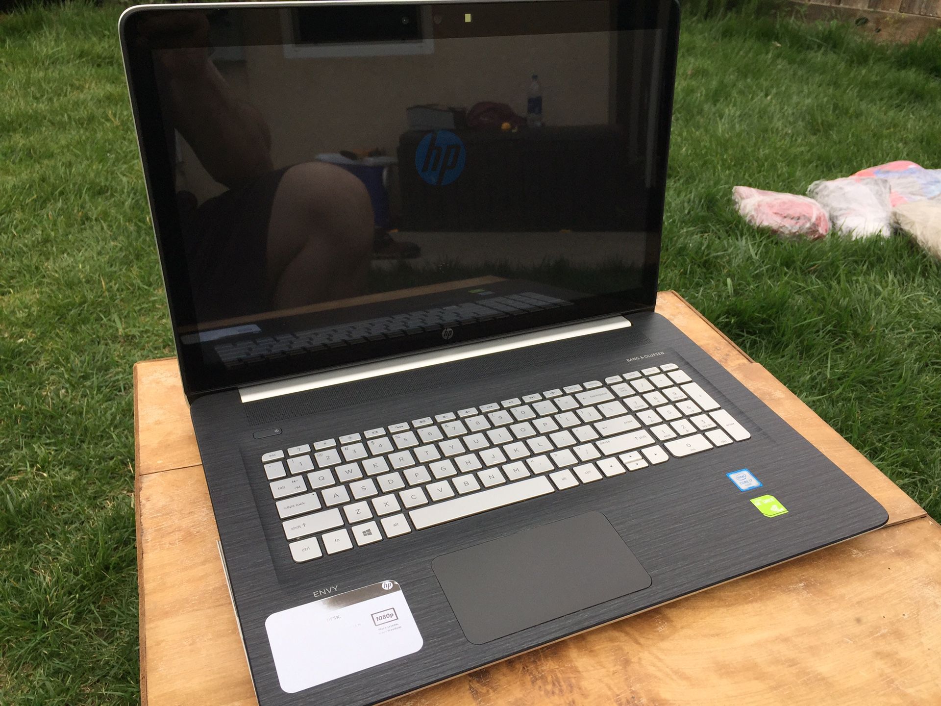 HP ENVY m7-n101dx 17.3" FHD Touch LAPTOP i7-5500U 16GB 1TB GTX 940M Win10