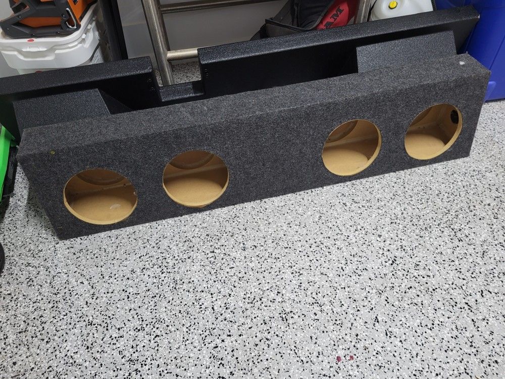 Box For 4 - 8" Subwoofers 