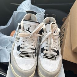 Jordan 4 Retro Military Black 