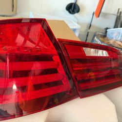 2016 BMW 530i tail lights