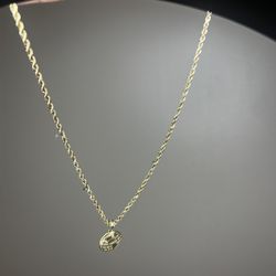 10k gold chain and pendant 