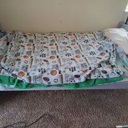 Trading Kids Twin Bed And Frame For Smaller Bed And Frame/ Toddler Bed And Frame