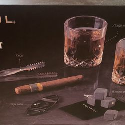 New In Box Whiskey Glass Set With Extras! 