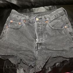 Levi Shorts 