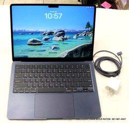 Apple MacBook Air 13 2022 M2 8-Core CPU 10-Core GPU 8GB 512GB Midnight Barely used, 