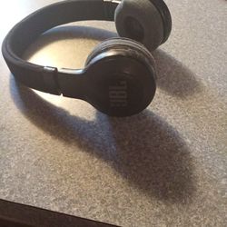 JBL Wireless Bluetooth Headphones 