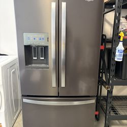 Whirlpool Stainless (black) Refrigerator 