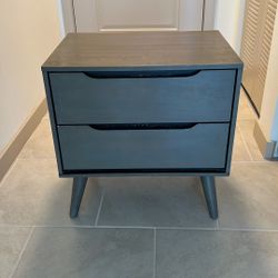 NightStand / Bedside table 