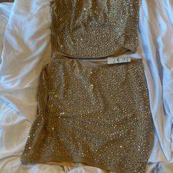 Skirt & Top  For Teen  New With Tags 