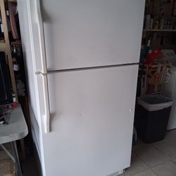 FRIDGE 31 X 66 WORKING GOOD  DELIVER X $