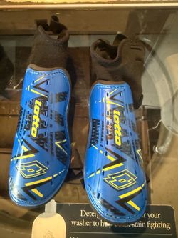 Soccer shin guards