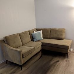 Sofa In Excellent Condition 