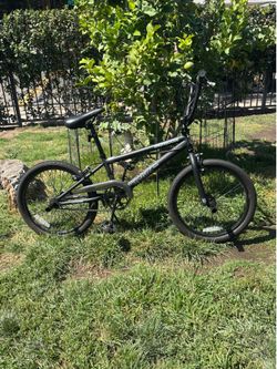 20 INCH BMX MONGOOSE BIKE
