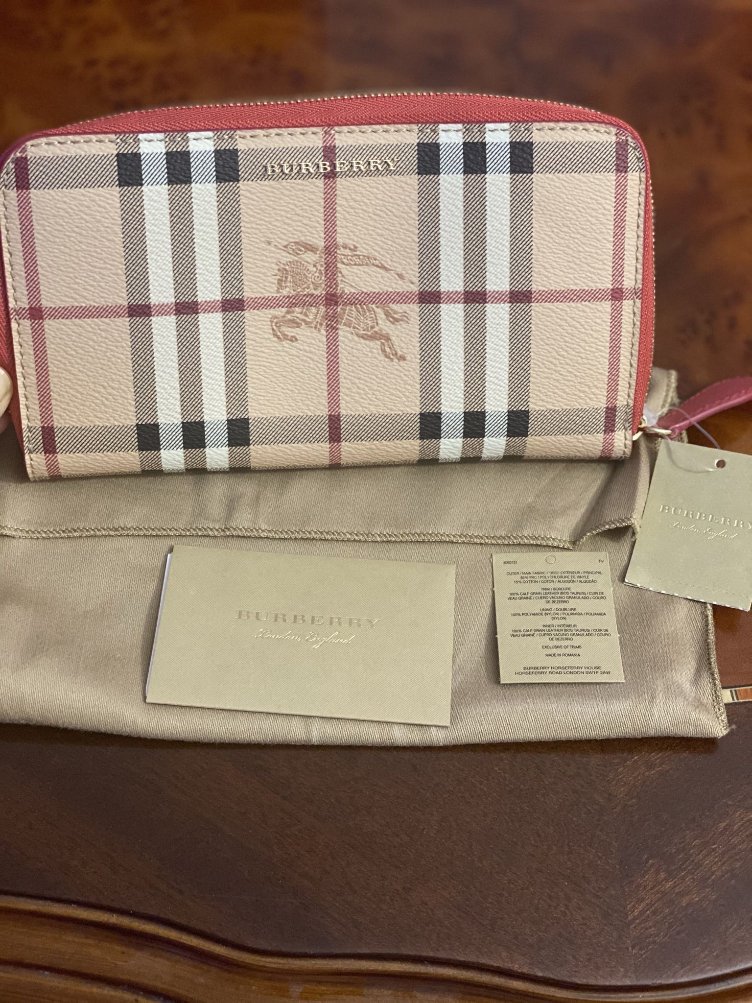 Burberry Wallet 