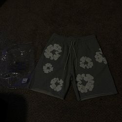 Denim tears shorts MEDIUM