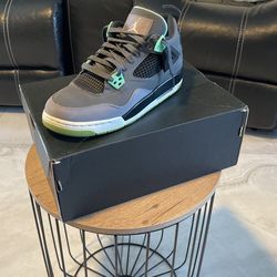 Jordan 4 