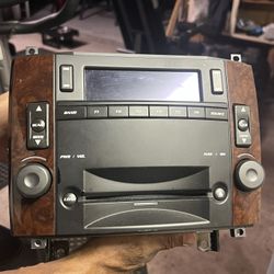 06 SRX Cadillac Car Sterio / 6 CD Changer 