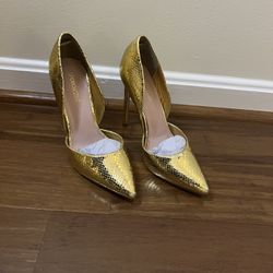 Brand New Gold Pumps 