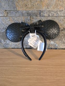 Loungfly Disney Minnie Mouse Ears Black Woven NWT