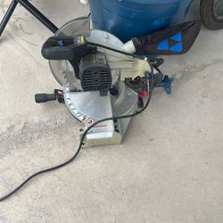 Delta 10-inch compound miter saw
