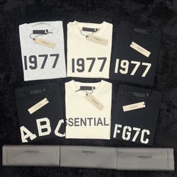 Essentials T-shirts 