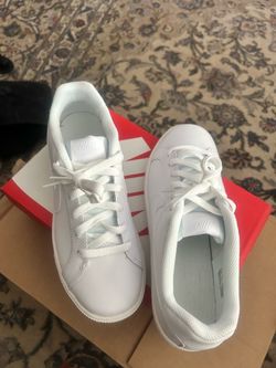 Women’s Nike size 8
