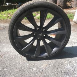 4 Tesla 21 Inch Rims And Tires